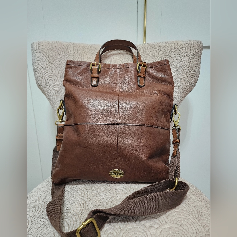 FOSSIL Large Unisex Conac Brown Leather Tote.